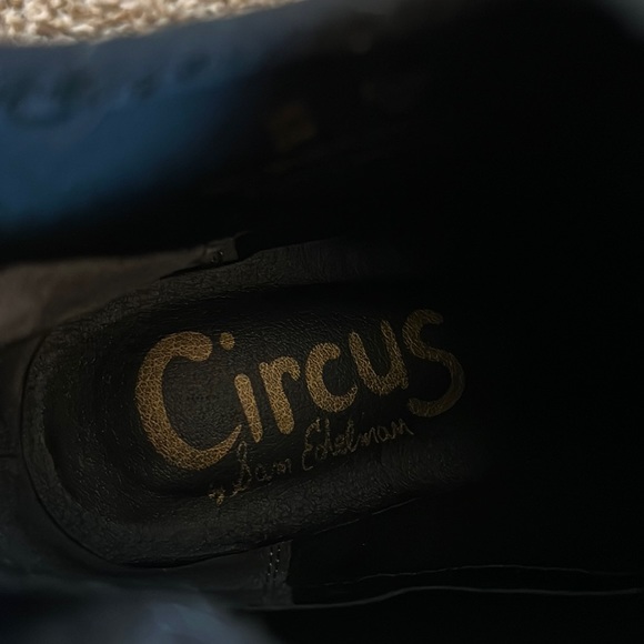 Circus by Sam Edelman Chelsea Ankle Boots - Picture 5 of 6